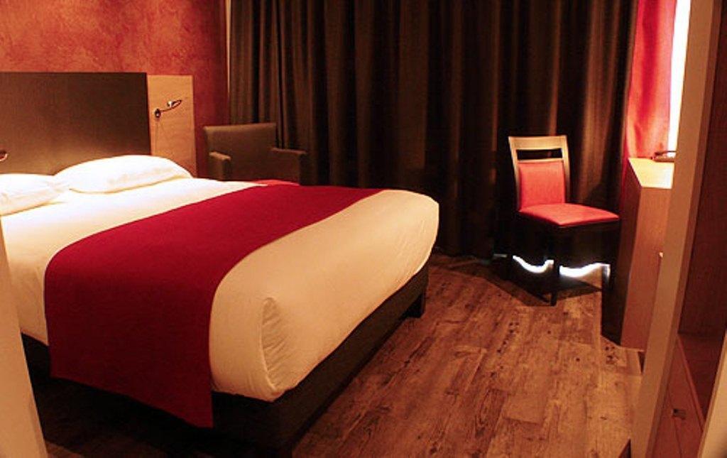 Hotel De La Louee
